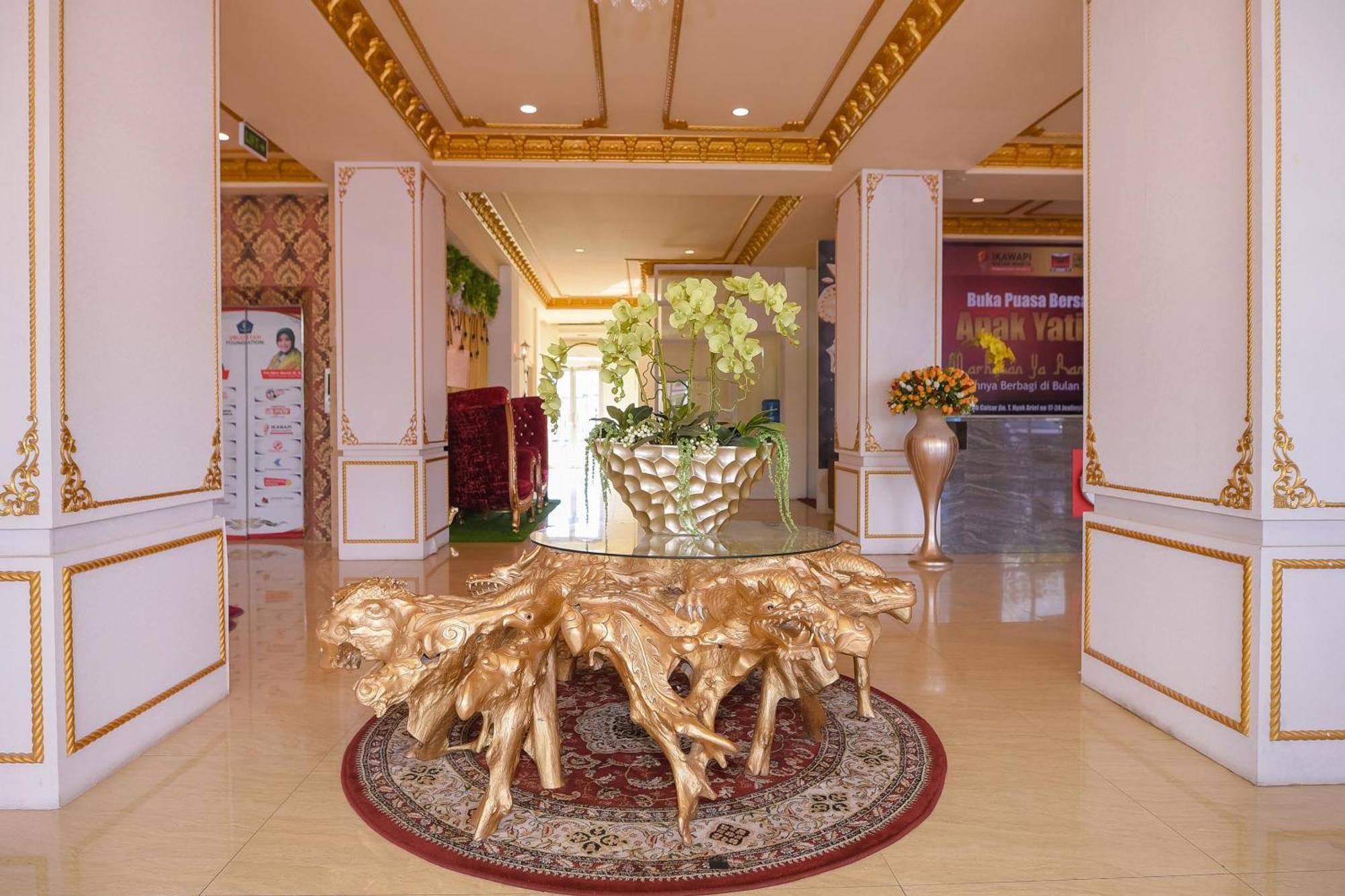 Capital O 854 Ub Caisar Hotel Banda Aceh Extérieur photo